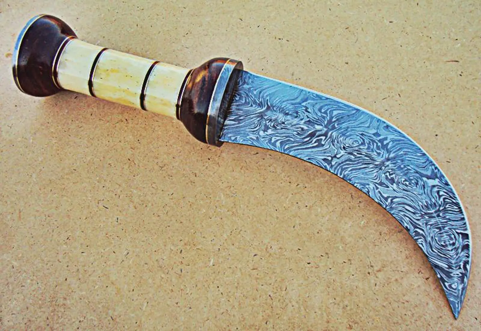 Handcrafted Damascus Steel Khanjar
